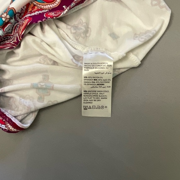 Chico's Paisley Tunic Notched Neck Short Sleeve Blouse White Sz 12 (Chico’s 2) - Picture 8 of 8